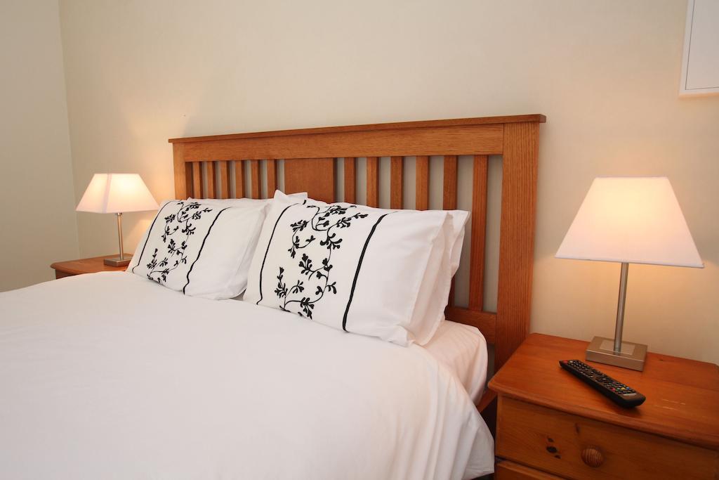 Richmond Coachmans Rest Aparthotel Стая снимка